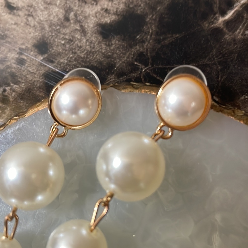 Elegant Pearl Drop Earrings - Picture 11 of 16
